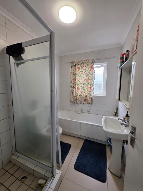 2 Bedroom Property for Sale in Maitland Western Cape